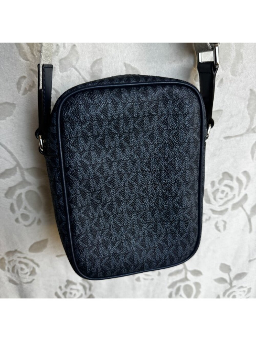 Michael Kors Jet Set Item North South Crossbody Flight Bag MK Admiral Messenger - Picture 5 of 7